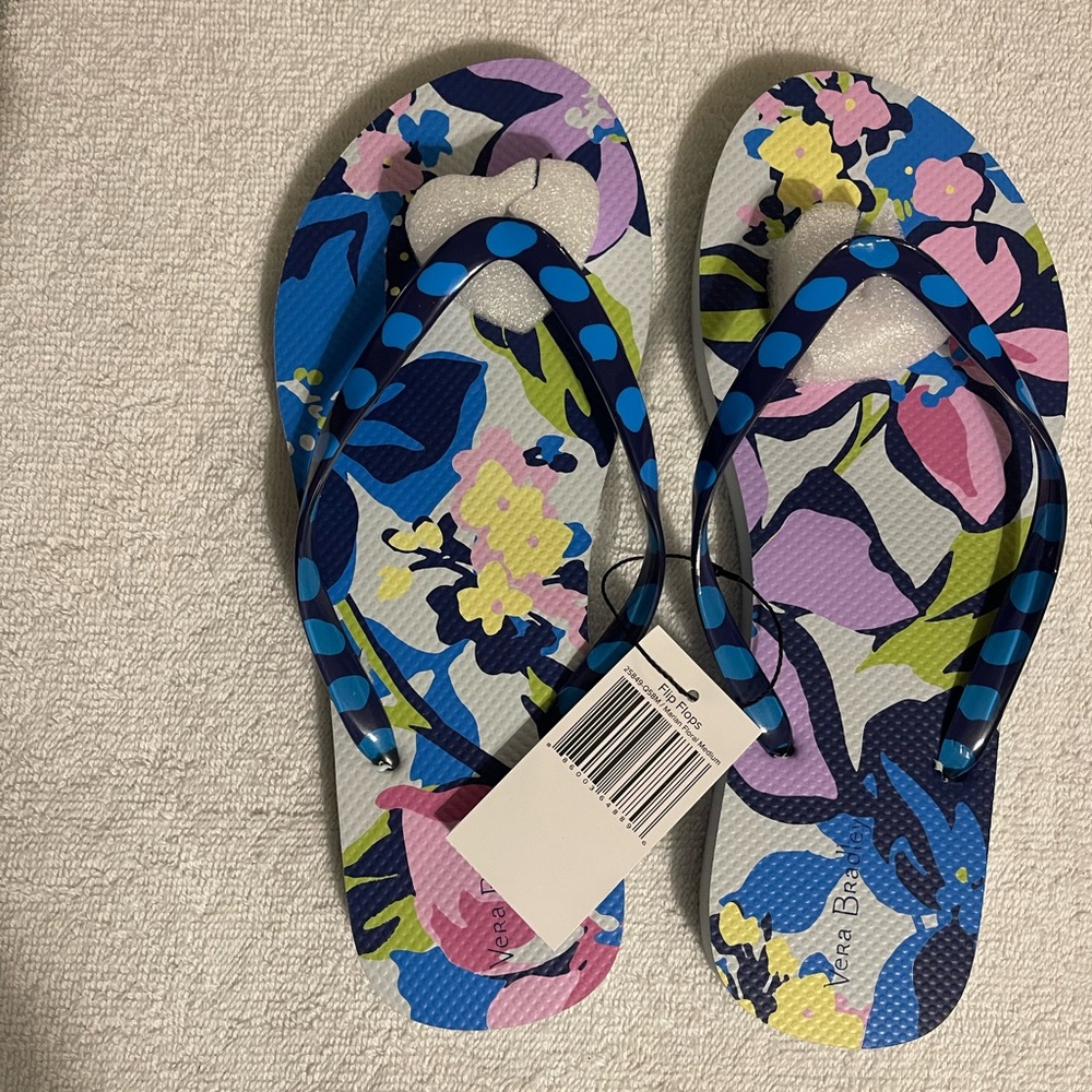 Vera Bradley Size Medium Marian Floral flip flops NWT - Picture 2 of 5